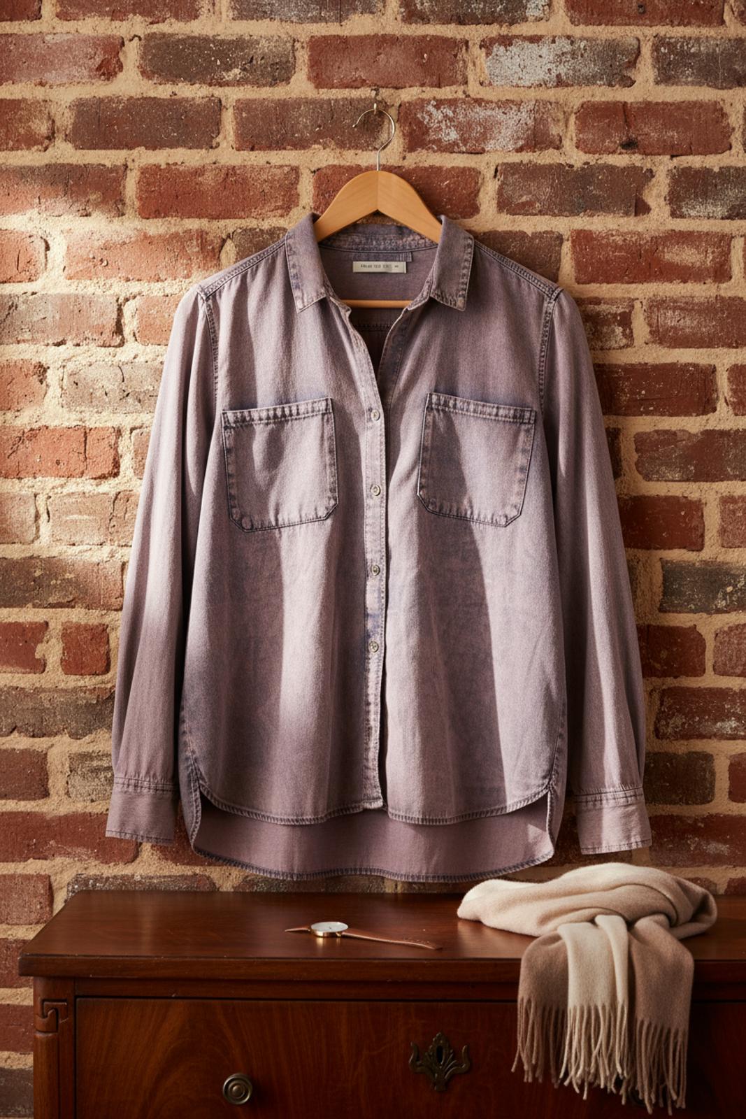 Ladies Acid-Washed Purple-Tone Shirt, Casual, Button Down M