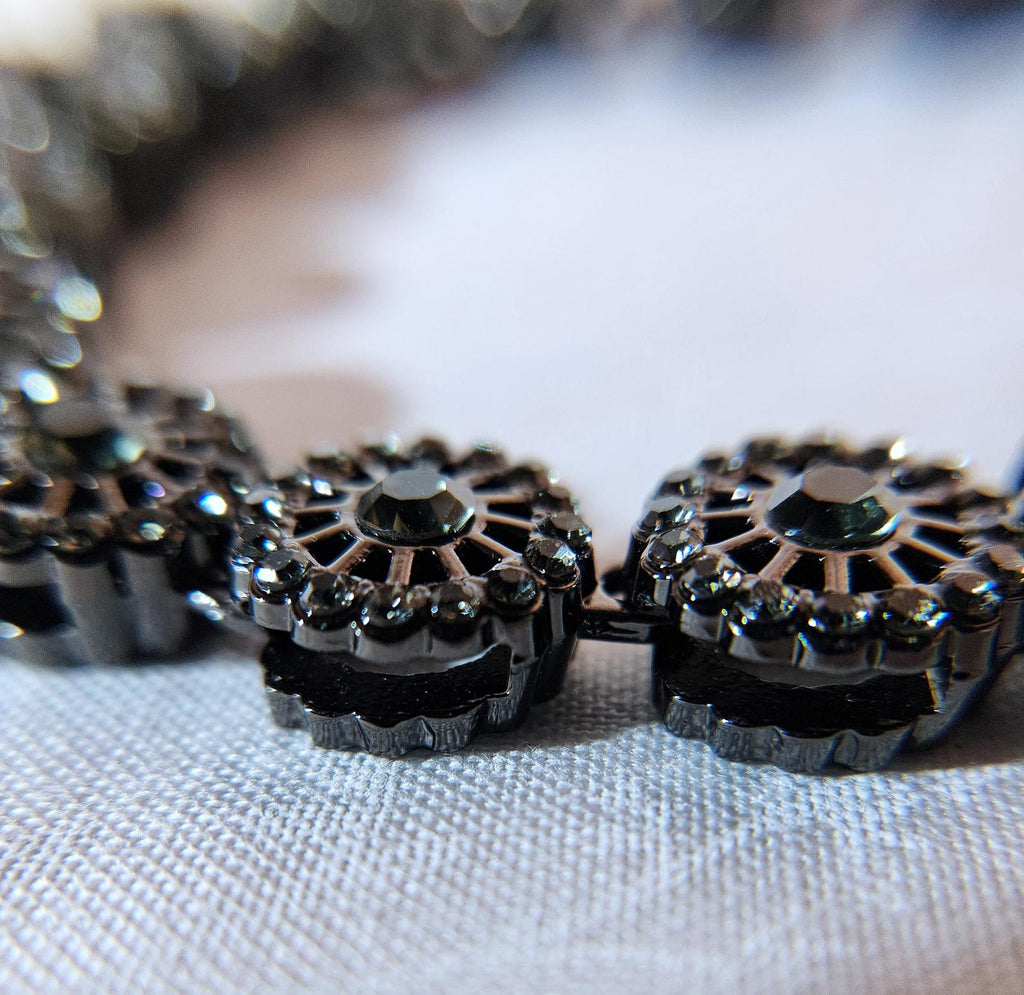 Stunning Gunmetal Black Sunflower Bracelet Unisex 8.5in 12 Grams