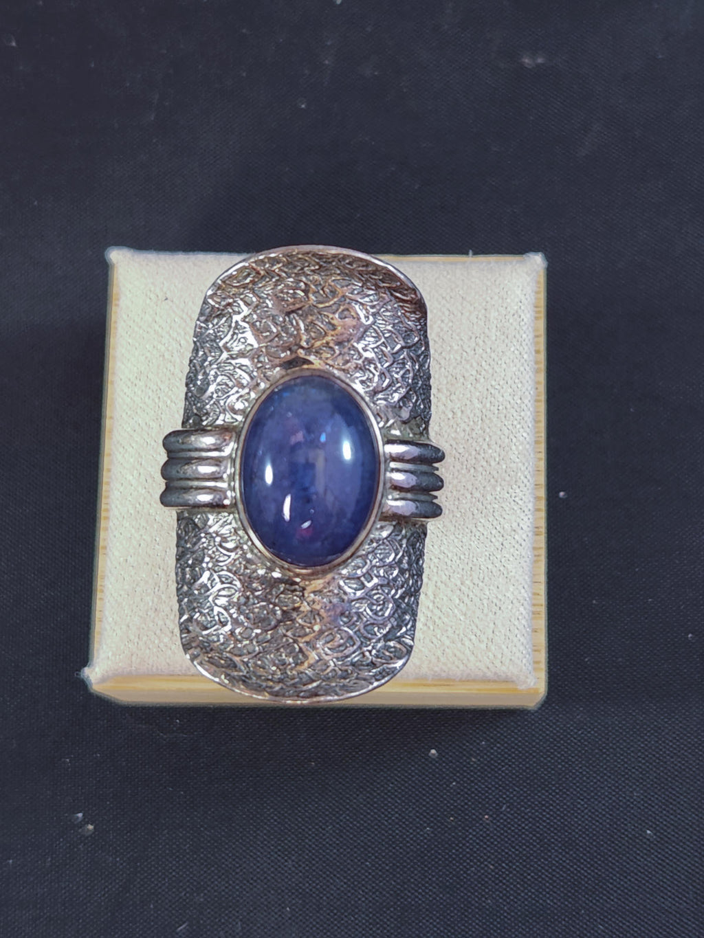 Spectacular Textured Sterling & Amethyst Cabochon Statement Ring Sz 8