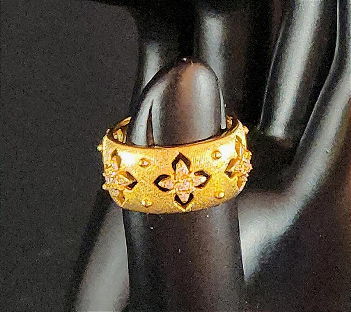 Lovely Gold Tone Fashion Ring, One-Size Adjustable, Flowers With Crystal, Ladies
