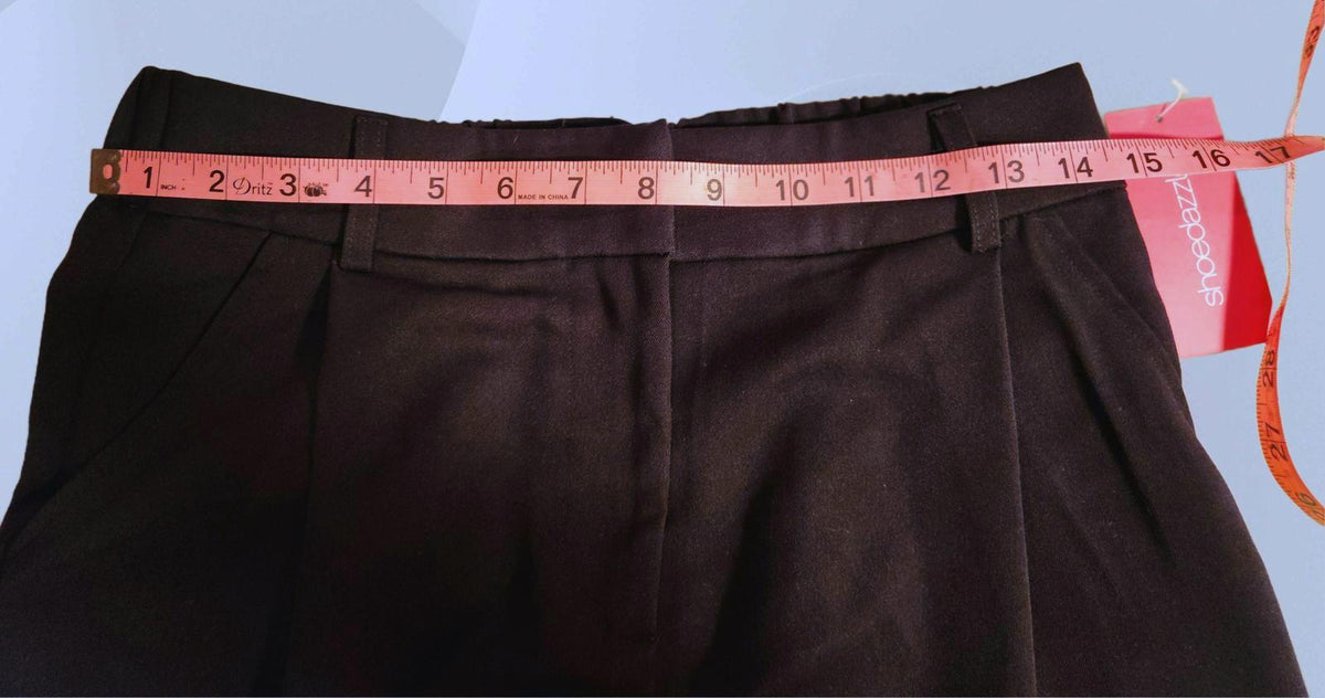 Luxurious Lady's Palazzo Pants, Cargo Pockets, Black Size M, NWT