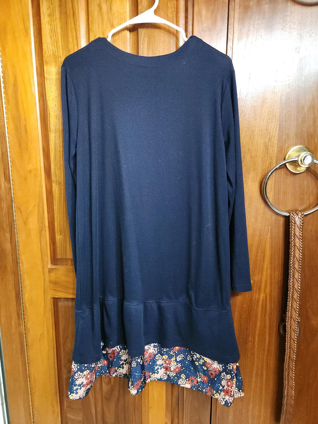 Super Cute Navy Sheath/Tunic Dress with Floral Ruffle & Pocket - Ladies L