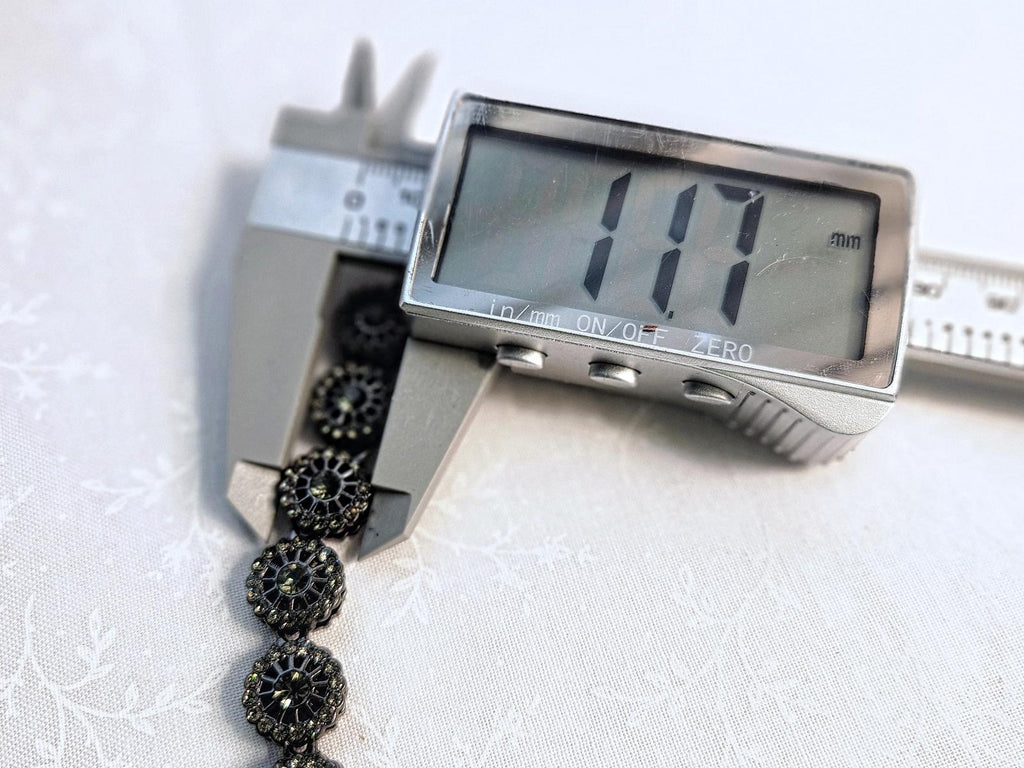 Stunning Gunmetal Black Sunflower Bracelet Unisex 8.5in 12 Grams