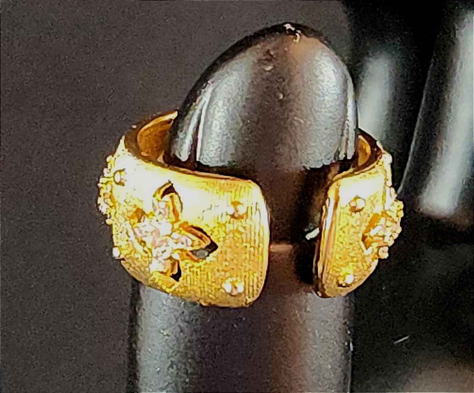 Lovely Gold Tone Fashion Ring, One-Size Adjustable, Flowers With Crystal, Ladies