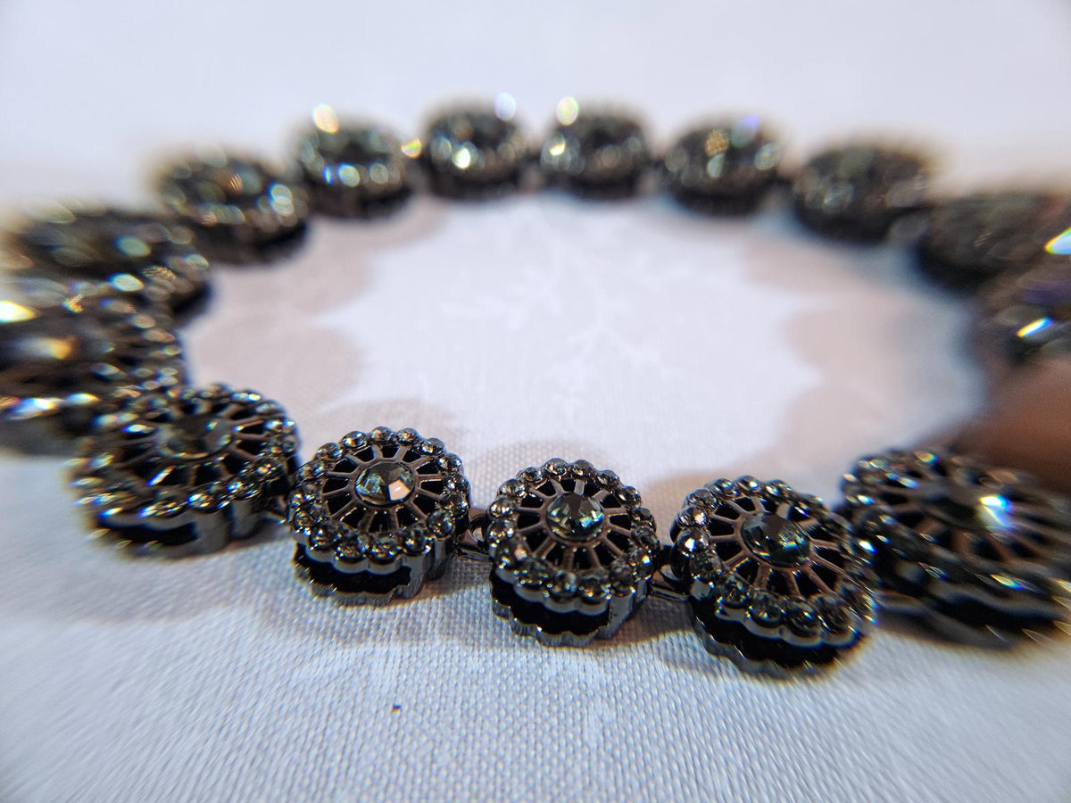 Stunning Gunmetal Black Sunflower Bracelet Unisex 8.5in 12 Grams