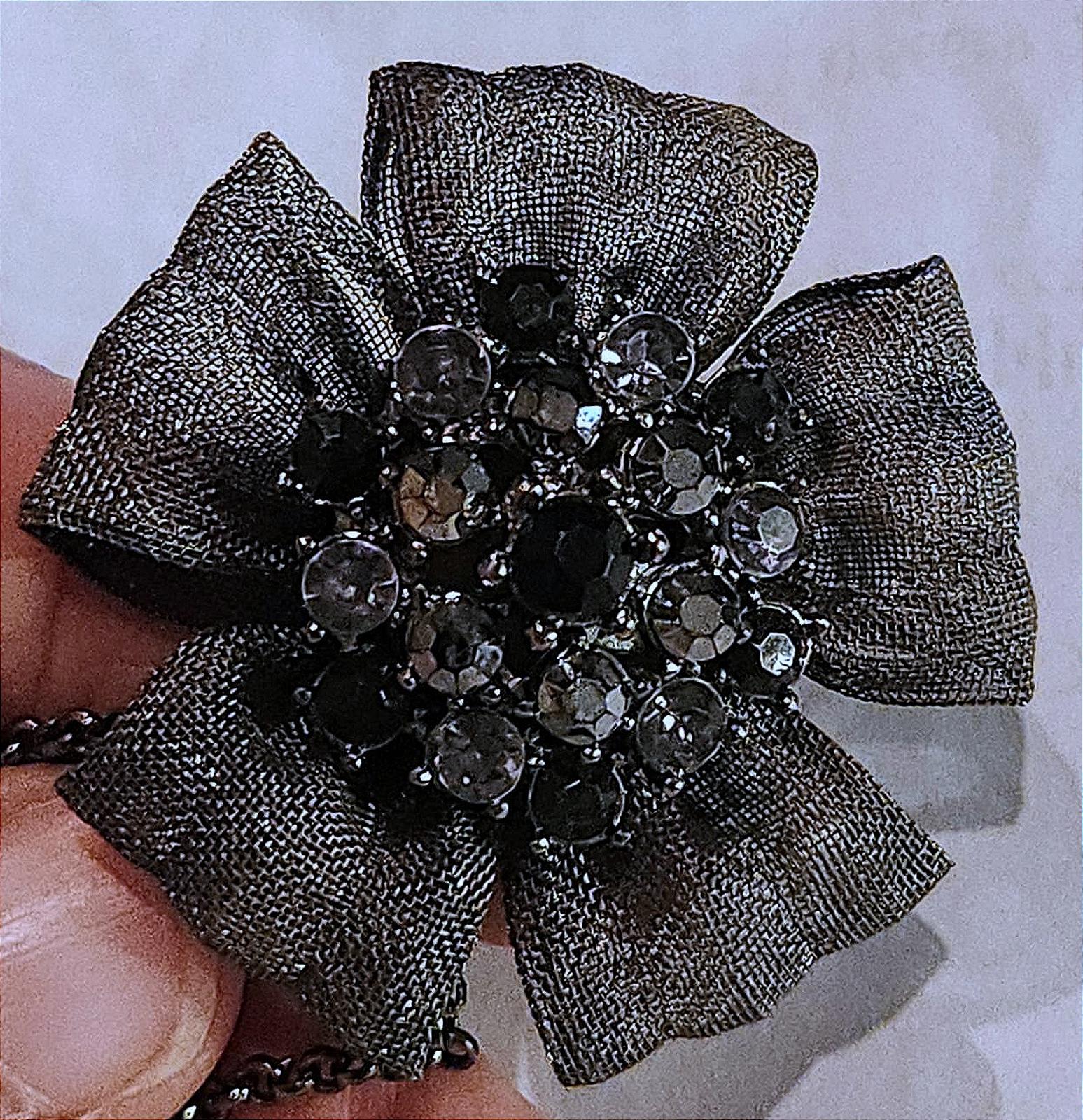 Awesome Liz Claiborne Black Floral Rhinestone Necklace