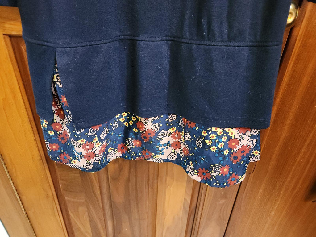Super Cute Navy Sheath/Tunic Dress with Floral Ruffle & Pocket - Ladies L