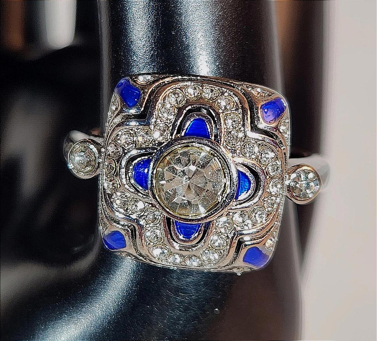Beautiful Art Deco-Style Silver-Tone Blue/Clear Stones, Square, Fashion - Sz. 8